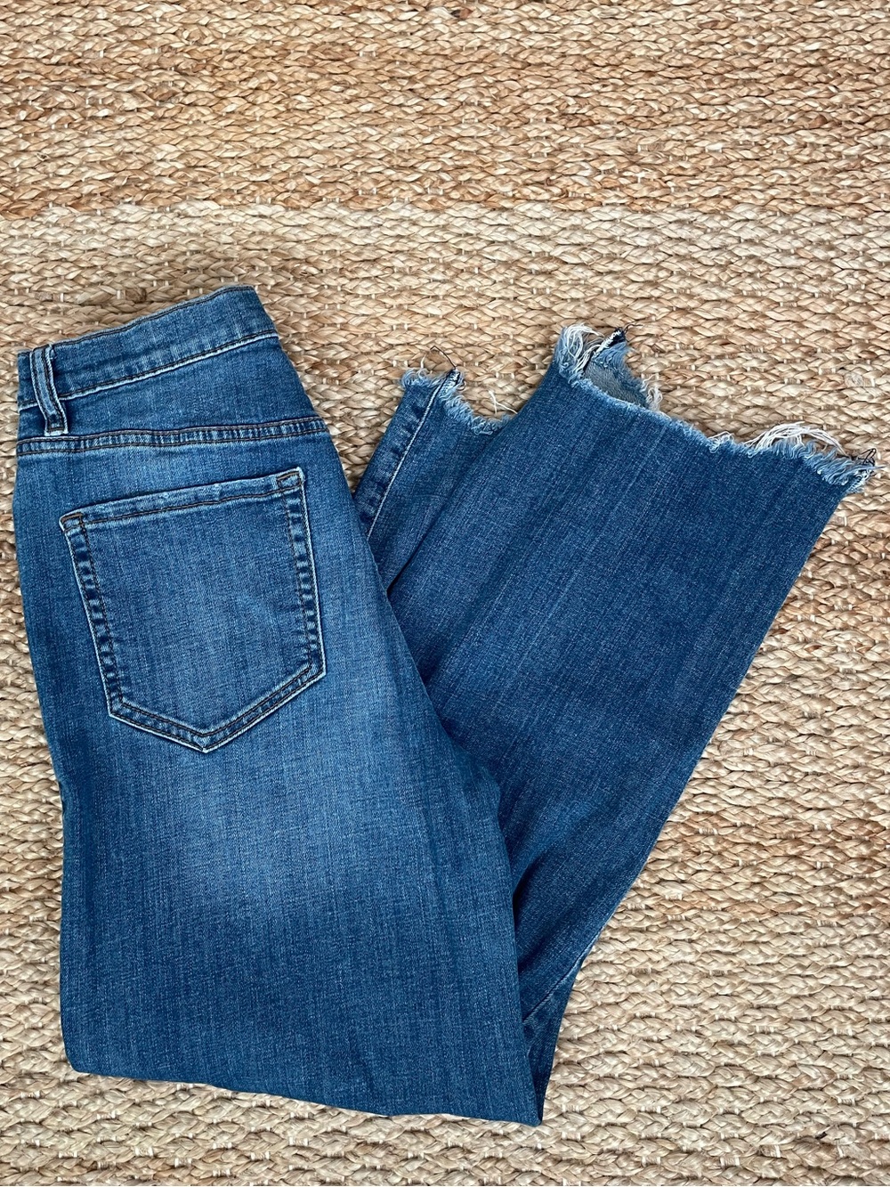 Ella Moss Cropped Wide Leg Jeans Size 29 Frayed Raw Hem Blue